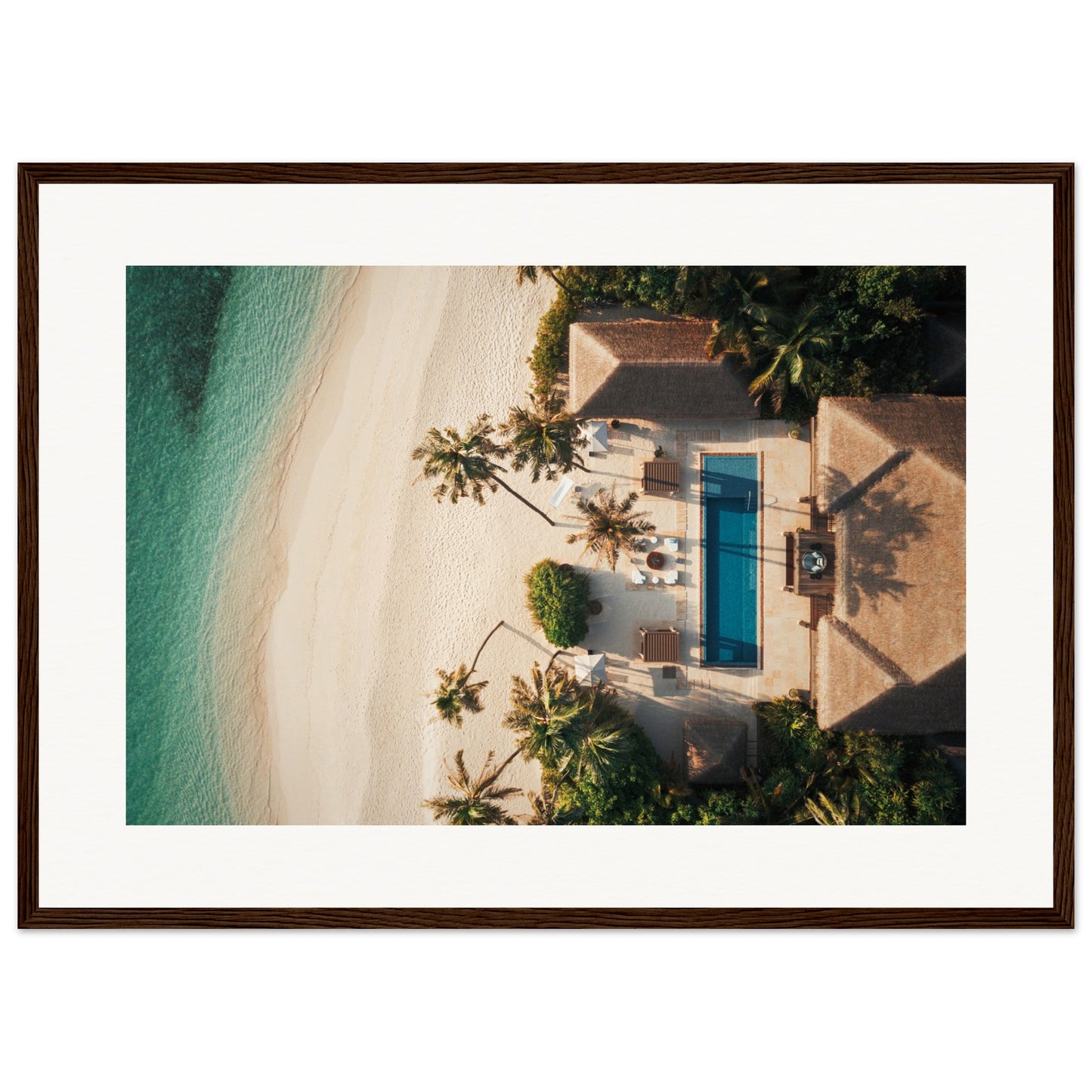 Pool & Beach