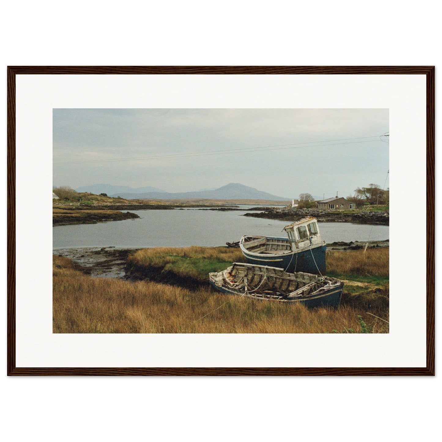 Irland West Blue Boat am See