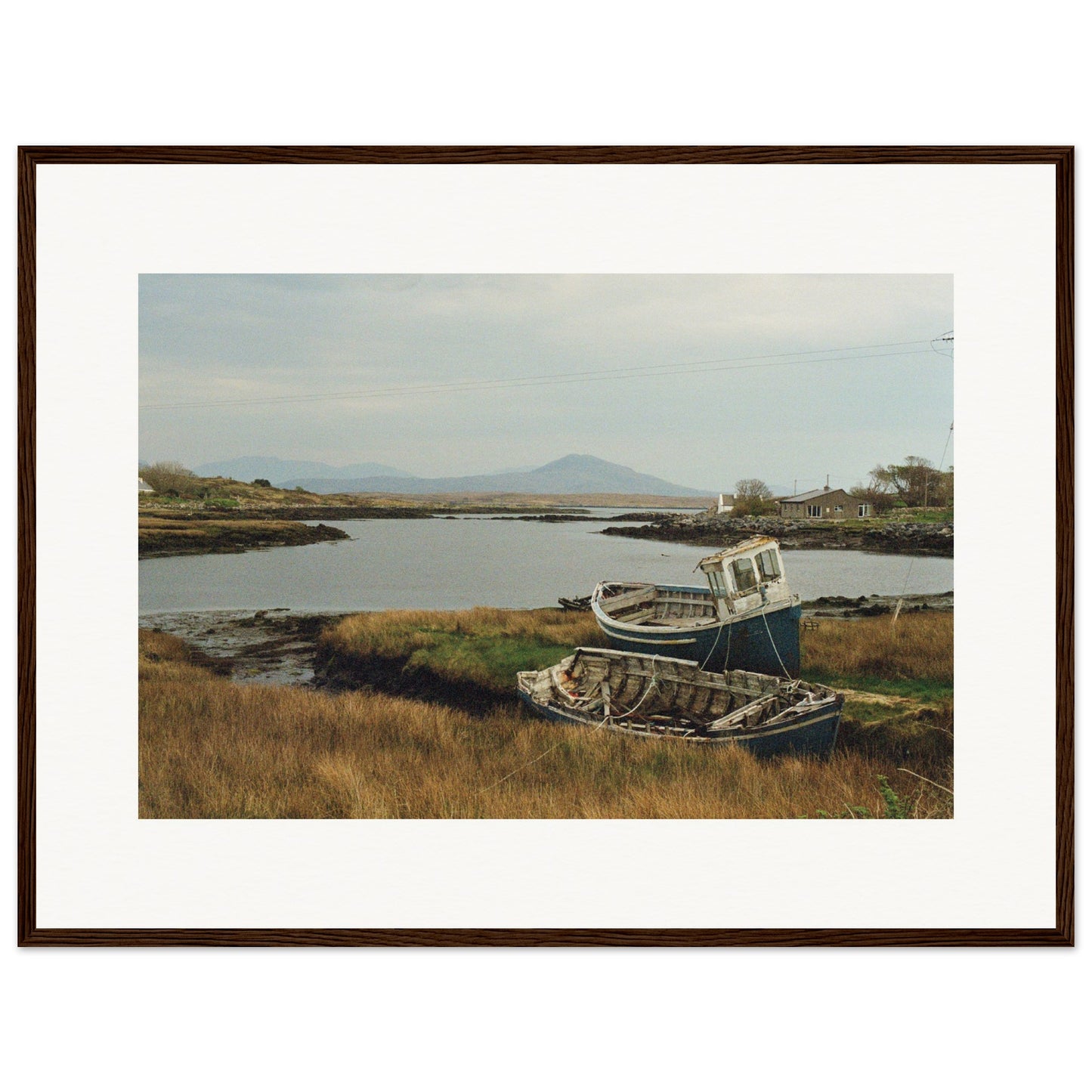 Irland West Blue Boat am See